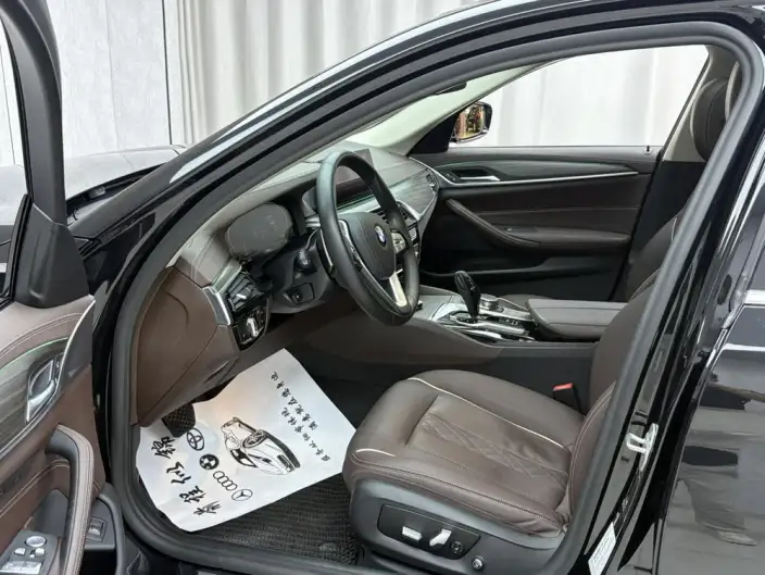 BMW 5 Series 2020 Model 530Li Leading Model Luxury Set – фото 8