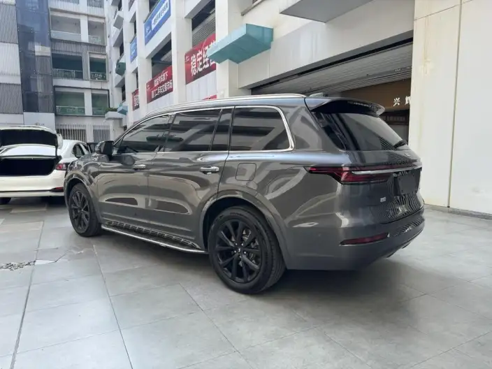 Li Auto ONE 2021 Model Extended Range 6 seat Edition – фото 4