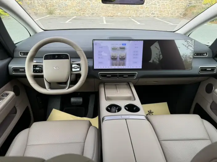 Li Auto MEGA 2025 Model Home Family Special Edition – фото 6