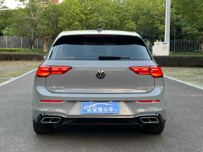 Volkswagen Golf 2023 Model 280TSI DSG R-Line Lite – фото 5