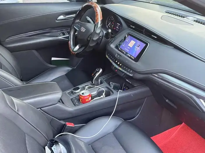 Cadillac XT4 2020 Model 28T 2WD Luxury Model – фото 6