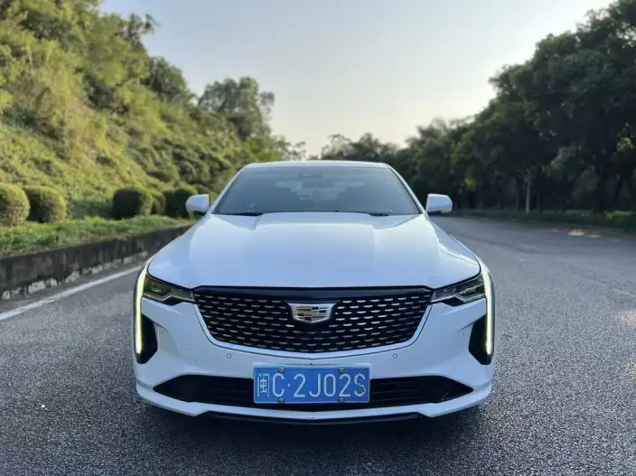 Cadillac CT4 2022 Model 28T Luxury Model – фото 2
