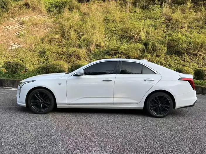 Cadillac CT4 2022 Model 28T Luxury Model – фото 4