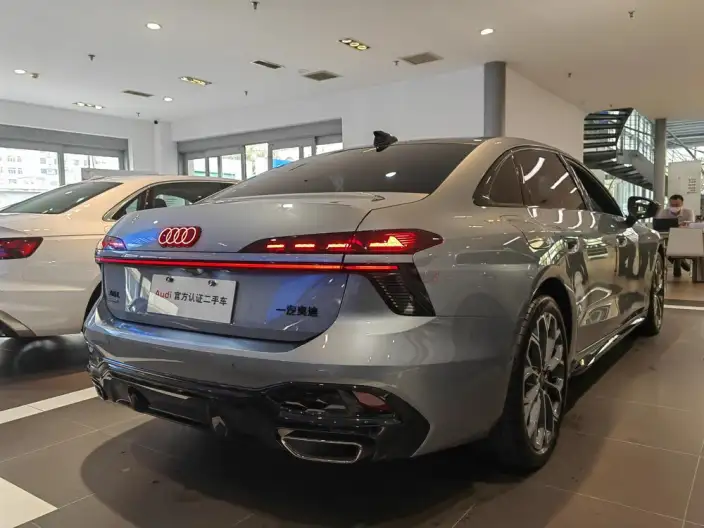 Audi A6L 2026 Model 2.0T quattro Exclusive Model – фото 5
