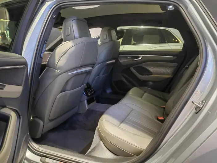 Audi A6L 2026 Model 2.0T quattro Exclusive Model – фото 9