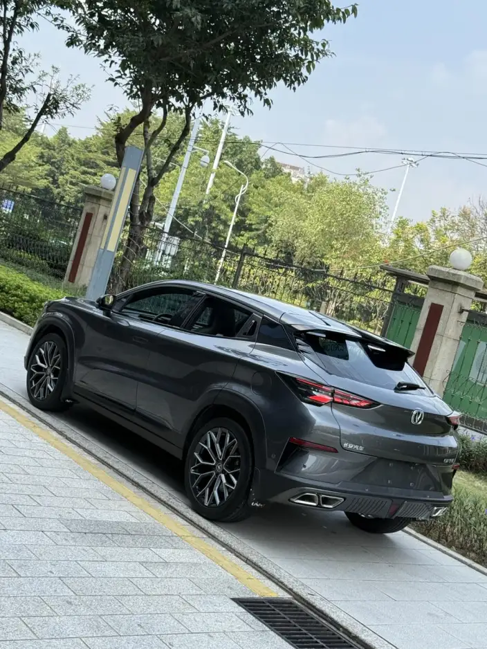 Changan UNI-T 2022 Model 1.5T Flagship Model – фото 3