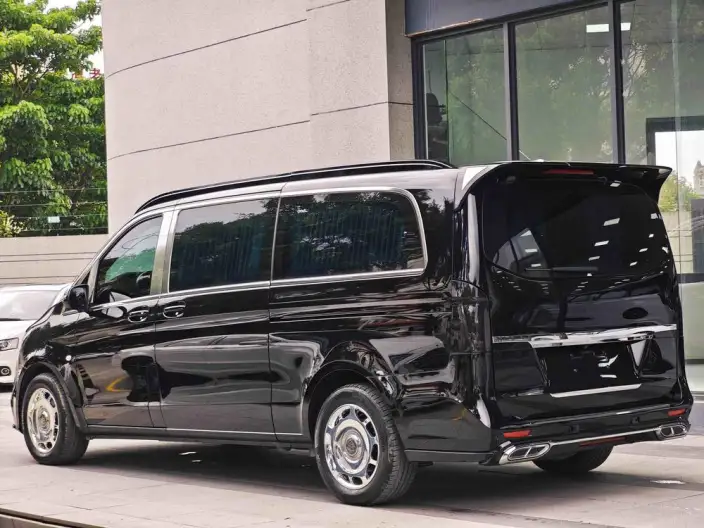 Viano 2023 Model 2.0T Business Edition 7 seat – фото 3