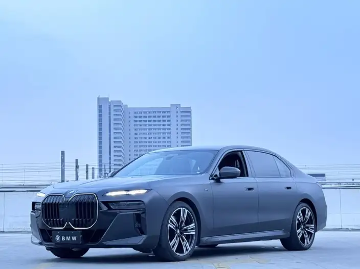 BMW 7 Series 2023 Model 740Li Exclusive Model M Sports Set – фото 1
