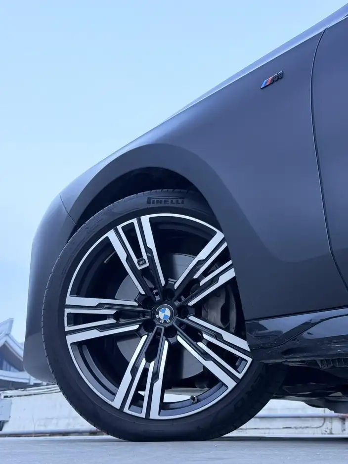 BMW 7 Series 2023 Model 740Li Exclusive Model M Sports Set – фото 9