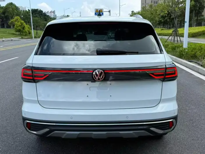 Volkswagen Tharu 2024 Model 300TSI 2WD Full Moon Edition – фото 5