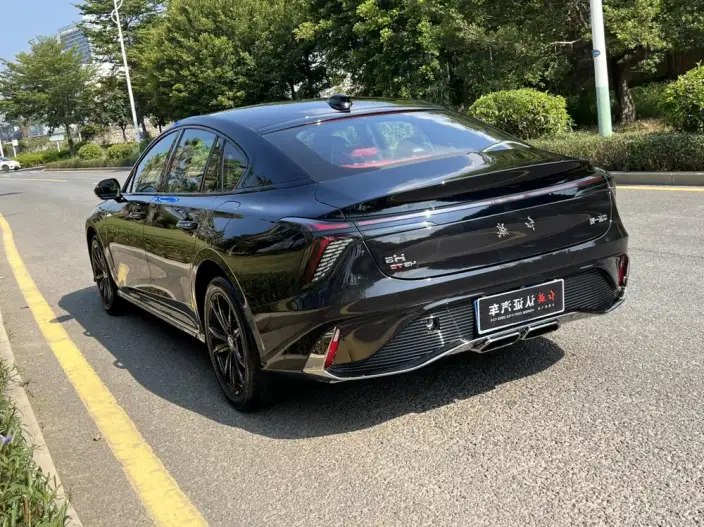 HONGQI H6 2025 Model 2.0T Zhishang Edition – фото 5