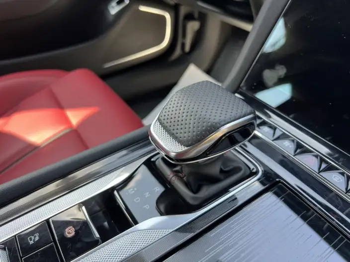 HONGQI H6 2025 Model 2.0T Zhishang Edition – фото 9
