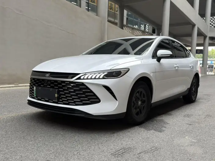 BYD Qin PLUS DM 2025 Model Smart Driving Edition DM-i 55KM Leading Model – фото 1