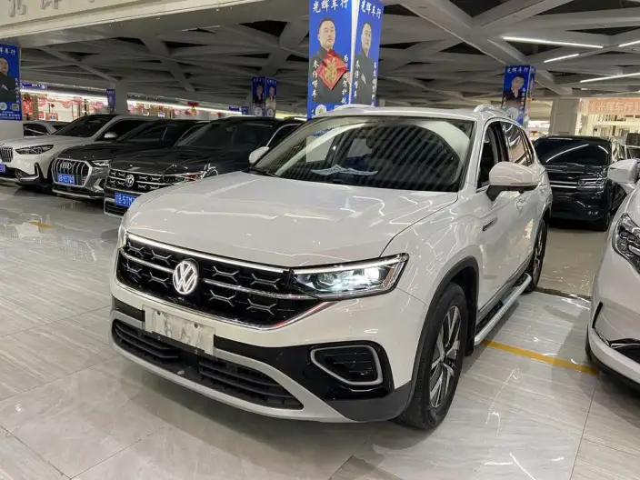 Volkswagen Tayron 2023 Model 280TSI 2WD Luxury Plus Advanced version – фото 1