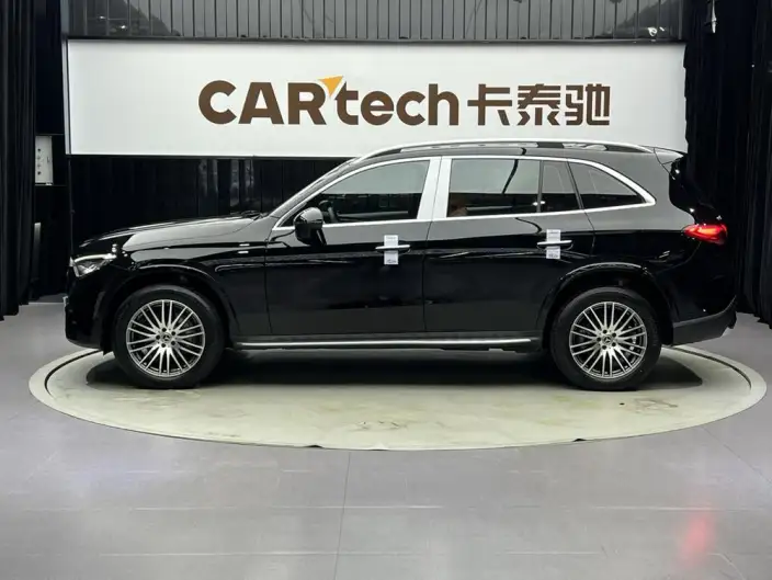 Mercedes-Benz GLC 2023 Model Facelift GLC 300 L 4MATIC Dynamic Model 7 seat – фото 4
