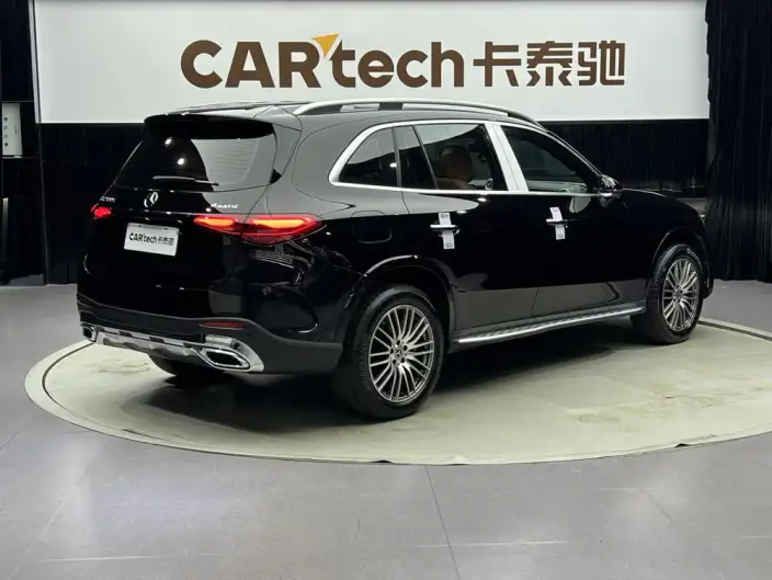 Mercedes-Benz GLC 2023 Model Facelift GLC 300 L 4MATIC Dynamic Model 7 seat – фото 6