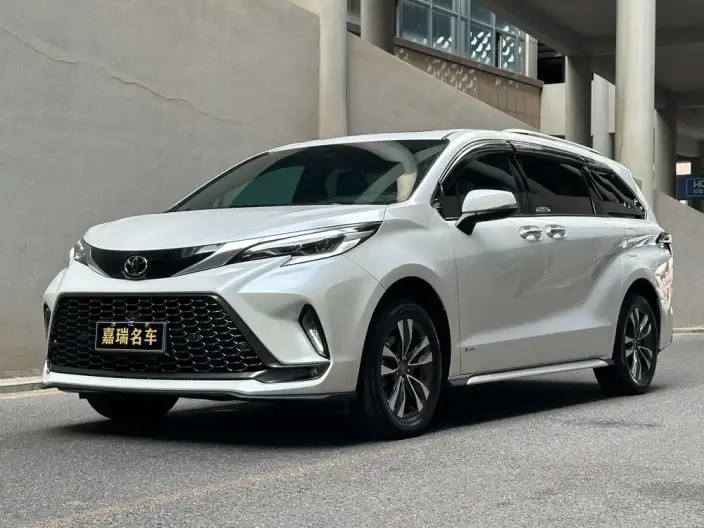 Granvia 2024 Model Intelligent Hybrid 2.5L 4WD Noble PLUS Edition – фото 1