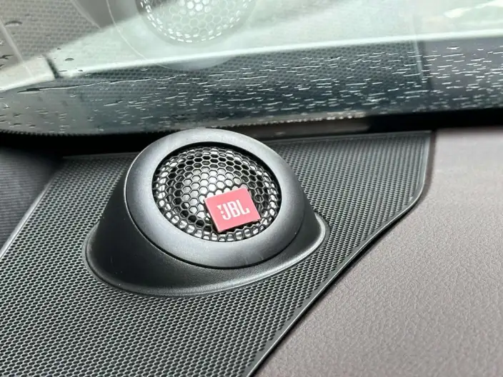 Granvia 2024 Model Intelligent Hybrid 2.5L 4WD Noble PLUS Edition – фото 7