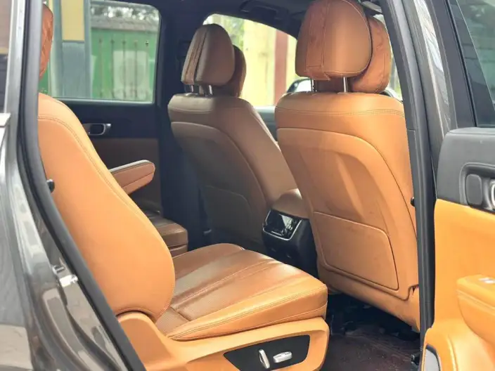 Li Auto ONE 2020 Model Extended Range 6 seat Edition – фото 9