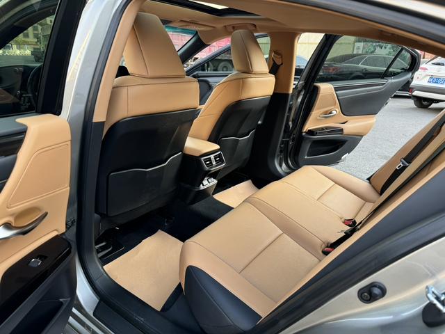 Lexus ES 2022 200 Excellence – фото 7