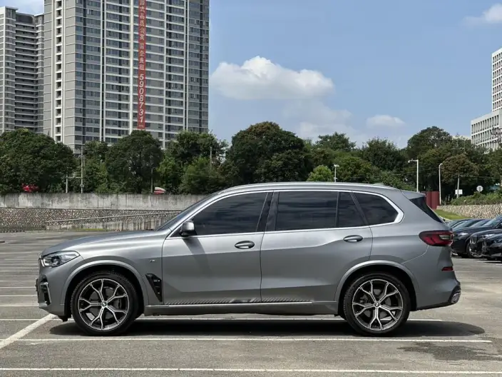 BMW X5 2022 Model Facelift xDrive 40Li M Sports Set – фото 4
