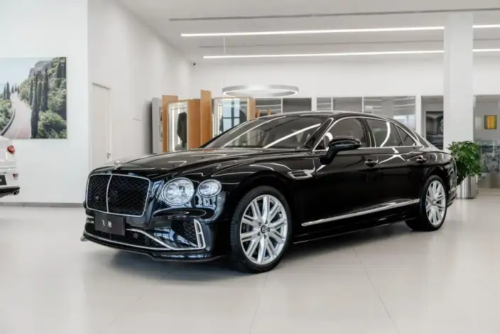 Bentley Flying Spur 2026 Model 4.0T V8 Standard Edition – фото 10