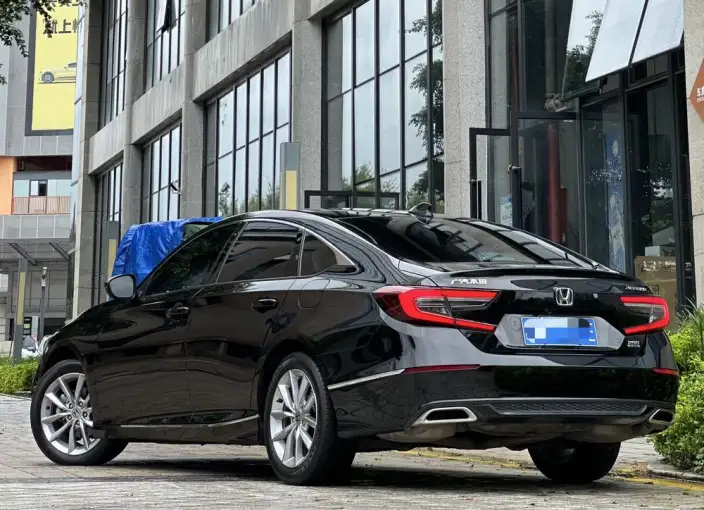 Honda Accord 2022 Model 260TURBO Deluxe Edition – фото 4