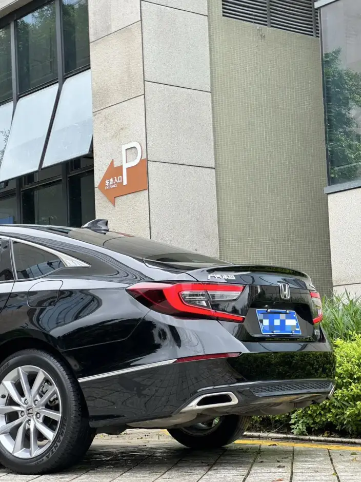 Honda Accord 2022 Model 260TURBO Deluxe Edition – фото 8