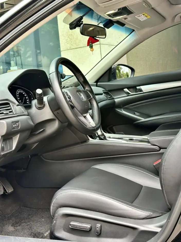 Honda Accord 2022 Model 260TURBO Deluxe Edition – фото 9
