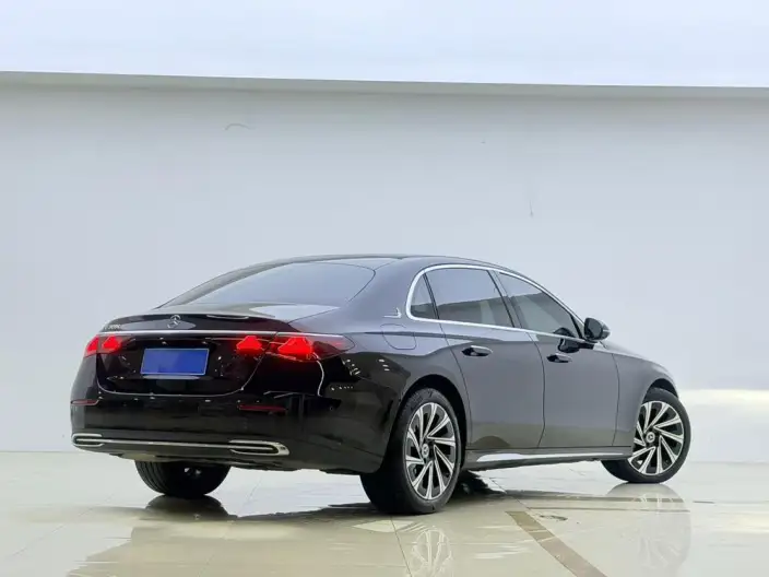 Mercedes-Benz E-Class 2025 Model E 300 L Luxury Model sedan – фото 6