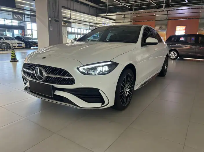 Mercedes-Benz C-Class 2025 Model C 260 L Sports Edition – фото 1