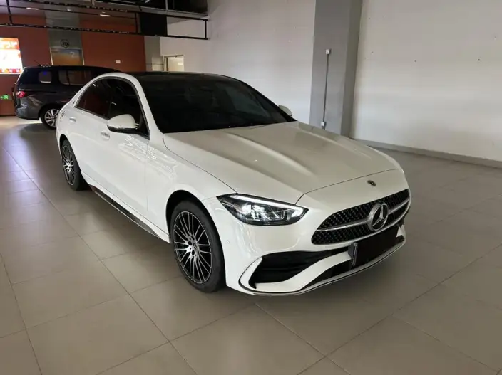 Mercedes-Benz C-Class 2025 Model C 260 L Sports Edition – фото 3