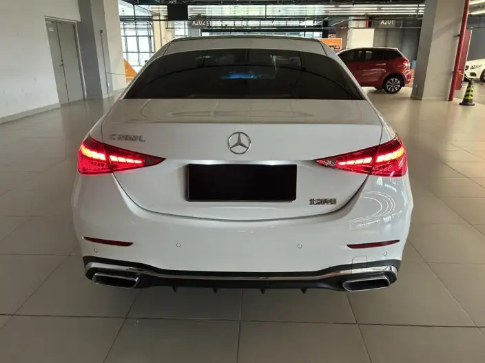 Mercedes-Benz C-Class 2025 Model C 260 L Sports Edition – фото 5