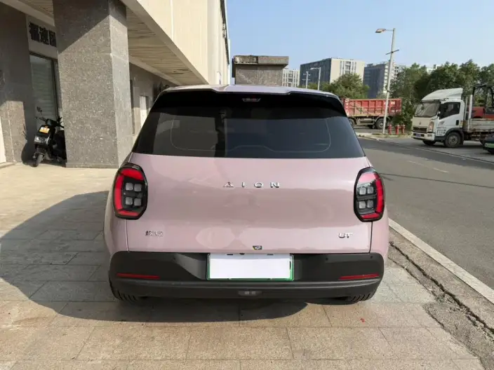 AION UT 2025 Model 330 Starlight Edition – фото 6