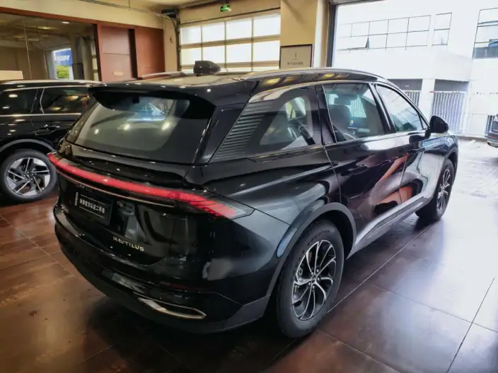 Nautilus 2026 Model 2.0T 2WD Voyage – фото 3