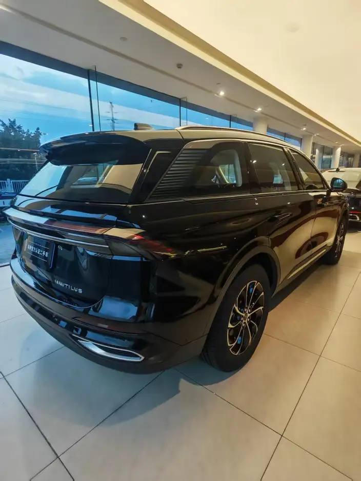 Nautilus 2026 Model 2.0T 2WD Voyage – фото 5