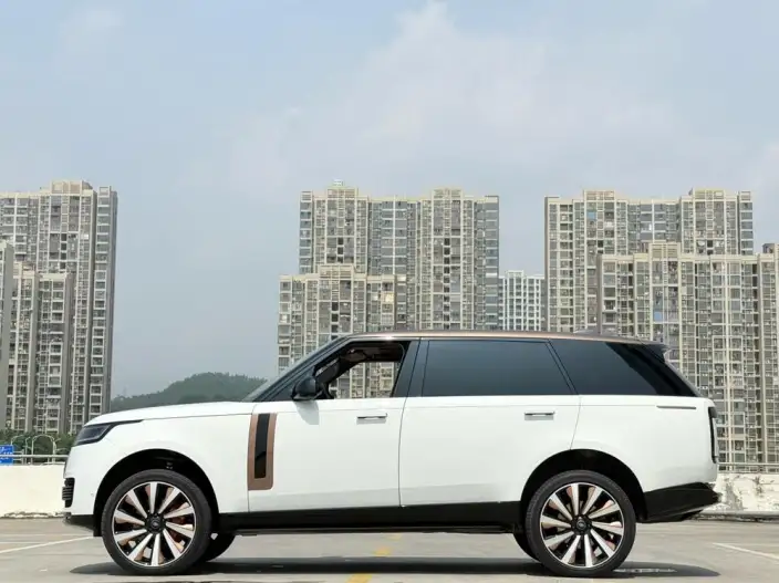 Range Rover 2024 Model 3.0 L6 400PS Shengshi Extended Edition – фото 4