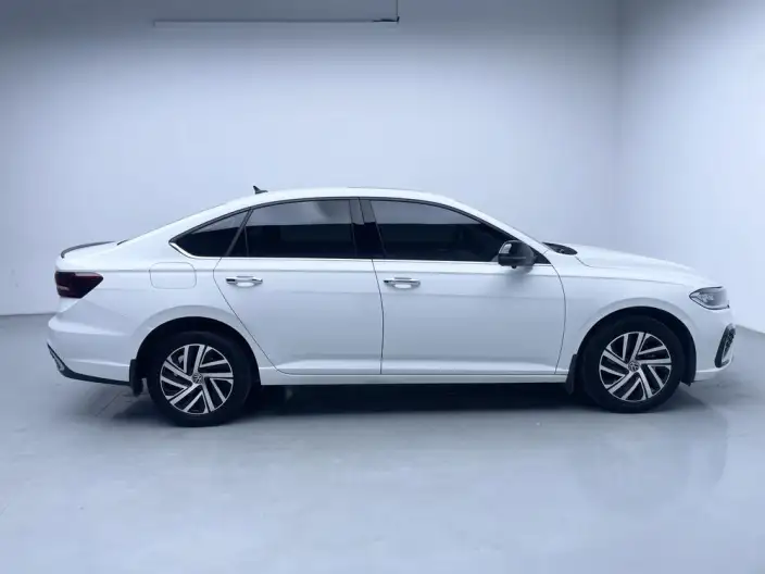 Volkswagen Lavida 2024 Model 300TSI DSG Starry Sky Leading Edition – фото 8