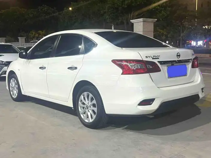 Nissan Sylphy 2021 Model Classic 1.6 XE CVT Comfort Edition – фото 4