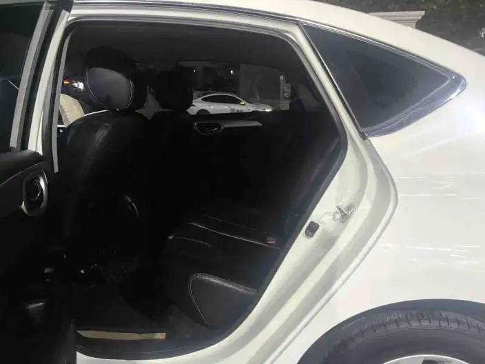 Nissan Sylphy 2021 Model Classic 1.6 XE CVT Comfort Edition – фото 9