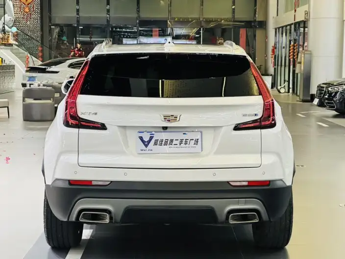 Cadillac XT4 2023 Model 28T 2WD Luxury Model – фото 5