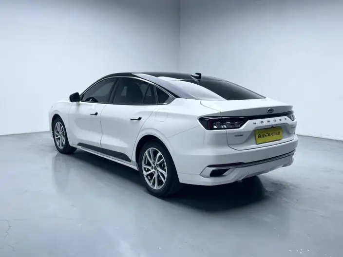 Ford Mondeo 2022 Model EcoBoost 245 Luxury Model – фото 5