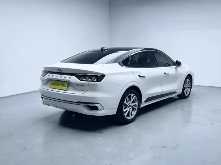 Ford Mondeo 2022 Model EcoBoost 245 Luxury Model – фото 7