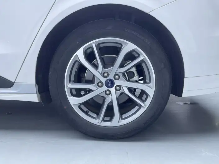 Ford Mondeo 2022 Model EcoBoost 245 Luxury Model – фото 9