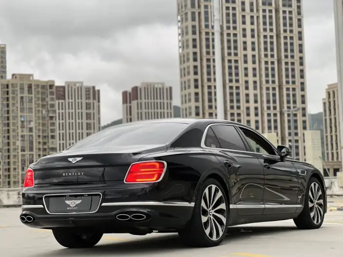Continental Flying Spur 2024 Model 4.0T V8 Yadu Edition – фото 6