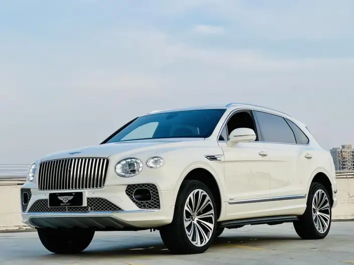 Bentayga 2023 Model 4.0T V8 Long wheelbase Yadu Edition