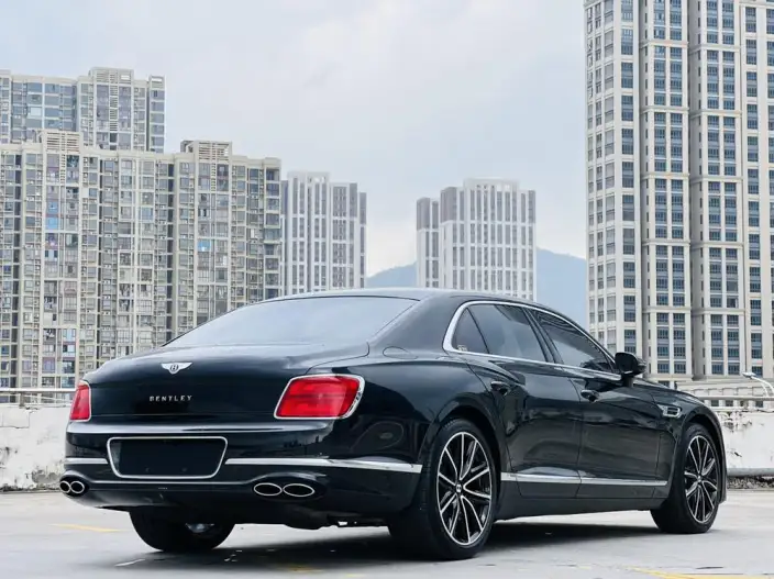 Continental Flying Spur 2024 Model 4.0T V8 Standard Edition – фото 6