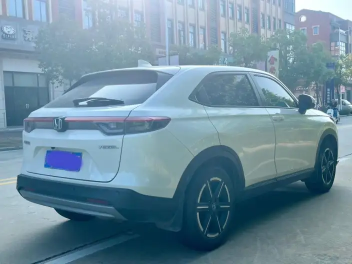 Honda Vezel 2023 Model 1.5L CVT Elite Edition – фото 6