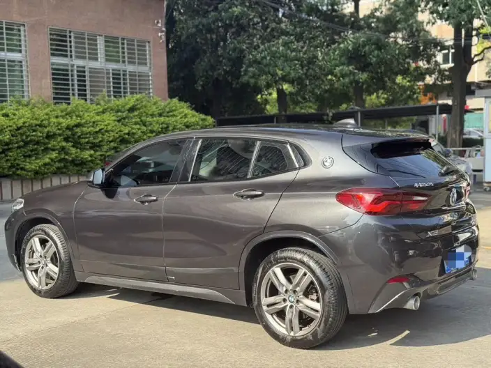 BMW X2 2022 Model sDrive25i M Off-road Set – фото 4