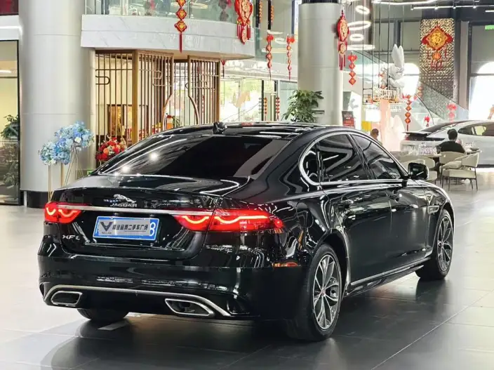 Jaguar XFL 2022 Model 2.0T P250 2WD Elite Sports Edition – фото 6